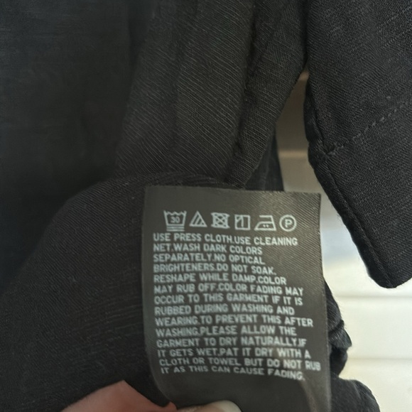 Uniqlo Black boxy linen blend button down top - Picture 4 of 5